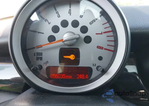 2010 Mini Cooper S z USA, uszkodzony, nr VIN WMWMF7C59ATX43415